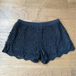 Mossimo Supply Co. Black Crochet Lace Women's Shorts-Size Large